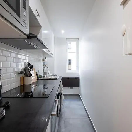 49 Rochechouart - Cozy Apartment Near Montmartre Parigi Esterno foto