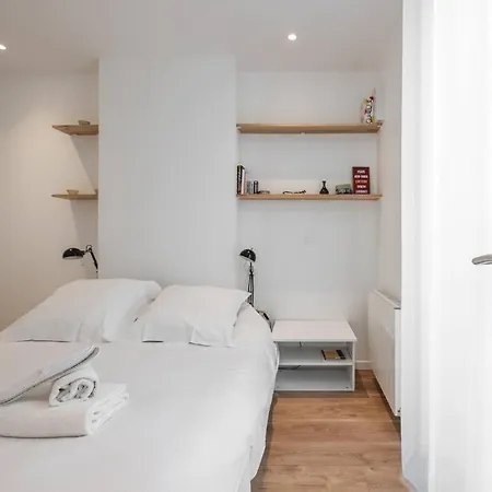 49 Rochechouart - Cozy Apartment Near Montmartre Parigi Esterno foto
